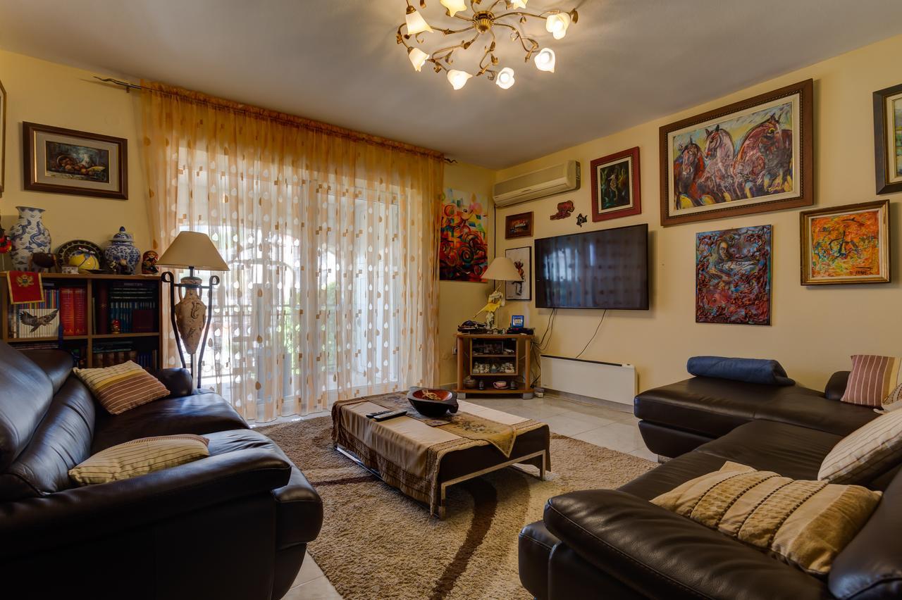 Apartments Varja Sveti Stefan Bagian luar foto