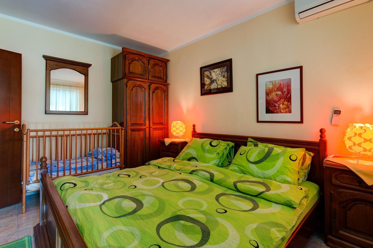 Apartments Varja Sveti Stefan Bagian luar foto